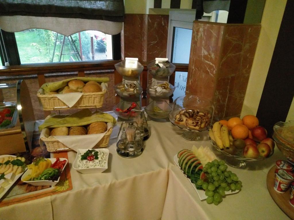 Hotel Rypsowka Nowy Sacz Ngoại thất bức ảnh